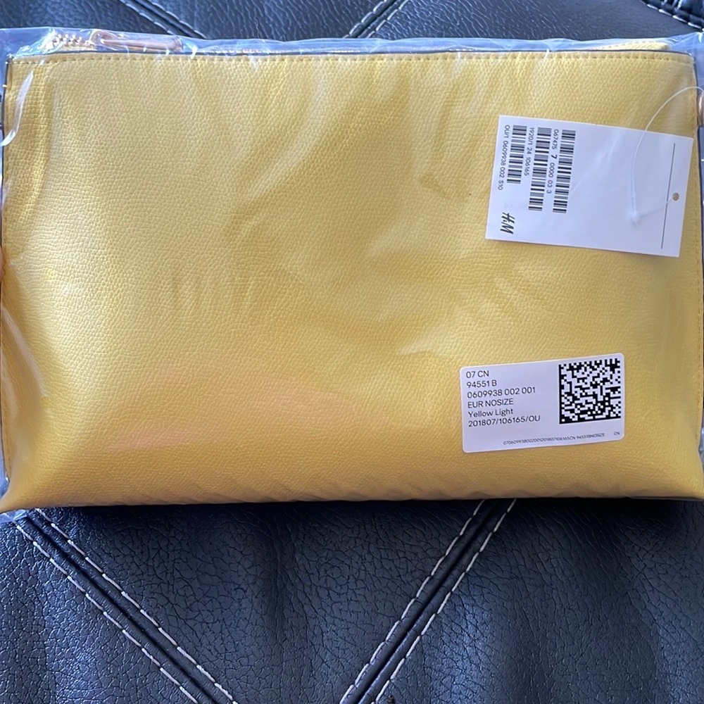 H&M yellow shoulder bag